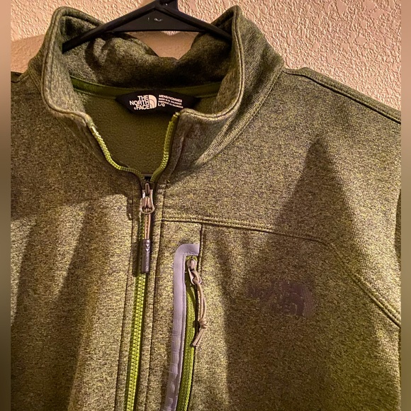 Men’s North Face 1/4 Zip Pullover - Picture 3 of 4